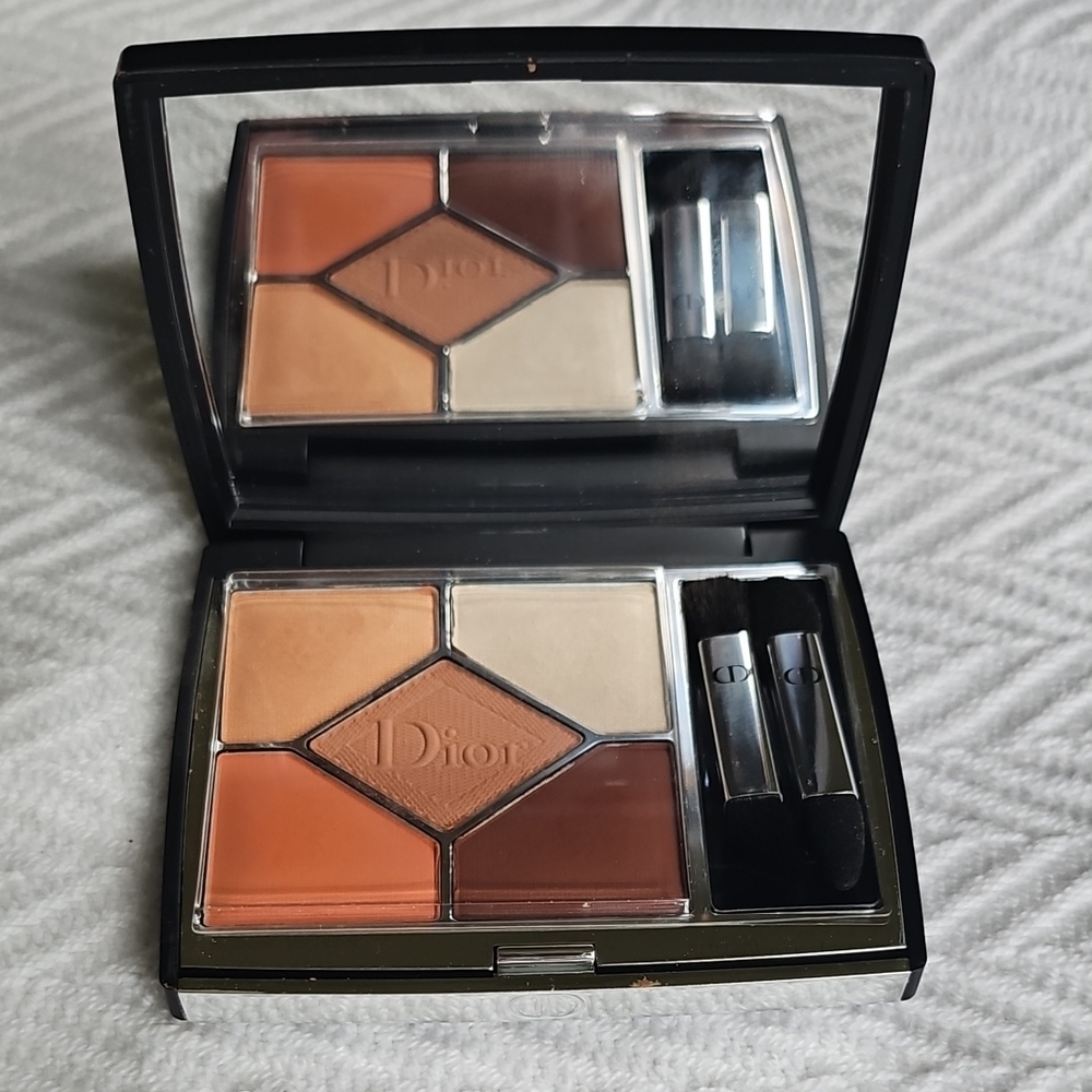 Dior Powder Eye Shadow 628 Coral Paisley